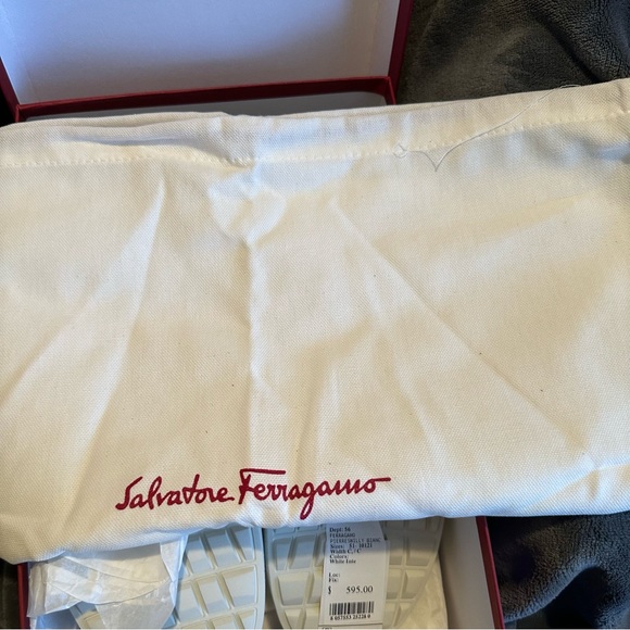 NWT Authentic Salvatore Ferragamo Pierre Sneakers Size 10 Women’s - Picture 3 of 7